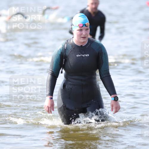 22.06.2025 - Viking Triathlon H.Heesch http://msf.ph/oto/8059201 22.06.2025 10:31:19 Schwimmen 3, 8, 216, 236, 311, 330, 469, 613, 648 meine-sportfotos.de