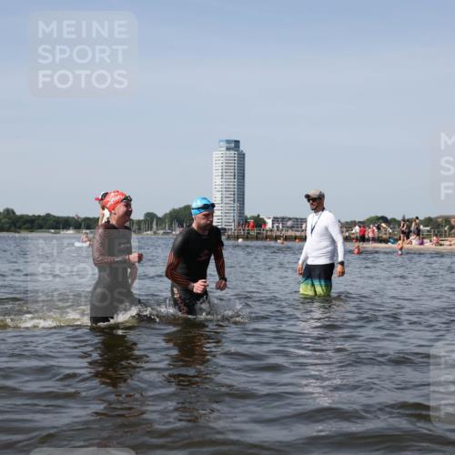 22.06.2025 - Viking Triathlon Michael Strokosch http://msf.ph/oto/8059205 22.06.2025 10:41:13 Schwimmen 94, 153, 314, 389, 390, 496, 631 meine-sportfotos.de