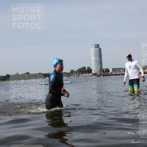 22.06.2025 - Viking Triathlon Michael Strokosch http://msf.ph/oto/8059207 22.06.2025 10:51:23 Schwimmen 422, 436, 477 meine-sportfotos.de