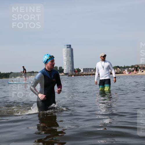 22.06.2025 - Viking Triathlon Michael Strokosch http://msf.ph/oto/8059219 22.06.2025 10:51:23 Schwimmen 422, 436, 477 meine-sportfotos.de