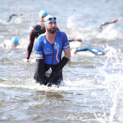 22.06.2025 - Viking Triathlon H.Heesch http://msf.ph/oto/8059237 22.06.2025 10:31:25 Schwimmen 3, 8, 137, 158, 236, 311, 340, 469, 613, 648 meine-sportfotos.de