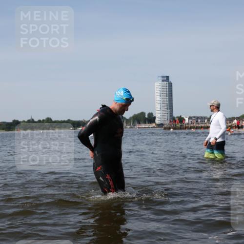 22.06.2025 - Viking Triathlon Michael Strokosch http://msf.ph/oto/8059255 22.06.2025 10:41:17 Schwimmen 54, 94, 153, 314, 376, 390, 496, 631 meine-sportfotos.de