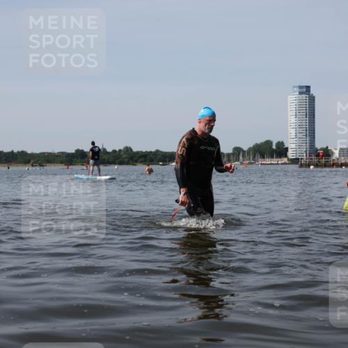 22.06.2025 - Viking Triathlon Michael Strokosch http://msf.ph/oto/8059261 22.06.2025 10:51:34 Schwimmen 292, 422 meine-sportfotos.de