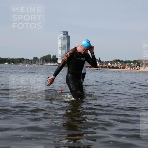 22.06.2025 - Viking Triathlon Michael Strokosch http://msf.ph/oto/8059288 22.06.2025 10:51:36 Schwimmen 292, 422 meine-sportfotos.de
