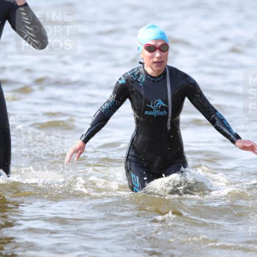 22.06.2025 - Viking Triathlon H.Heesch http://msf.ph/oto/8059327 22.06.2025 10:31:39 Schwimmen 3, 87, 98, 99, 124, 125, 137, 158, 189, 224, 340, 350, 435, 469, 507, 555, 613, 648, 658 meine-sportfotos.de