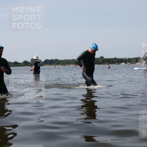22.06.2025 - Viking Triathlon Michael Strokosch http://msf.ph/oto/8059349 22.06.2025 10:51:56 Schwimmen 169, 542 meine-sportfotos.de