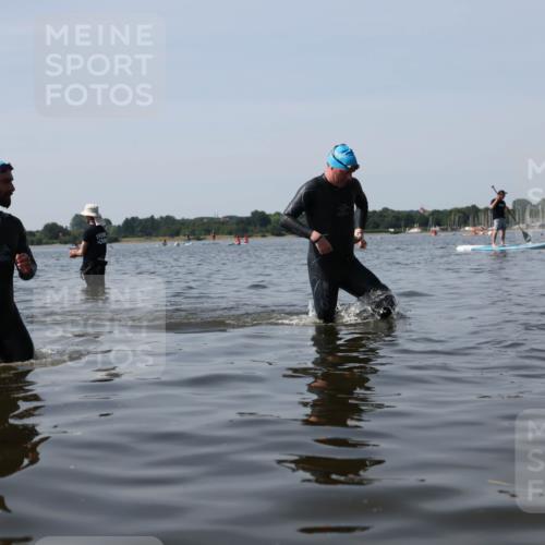 22.06.2025 - Viking Triathlon Michael Strokosch http://msf.ph/oto/8059362 22.06.2025 10:51:56 Schwimmen 169, 542 meine-sportfotos.de