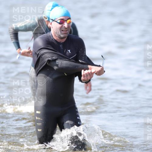 22.06.2025 - Viking Triathlon H.Heesch http://msf.ph/oto/8059369 22.06.2025 10:31:46 Schwimmen 87, 98, 99, 124, 125, 137, 158, 189, 224, 340, 350, 435, 449, 507, 555, 658 meine-sportfotos.de
