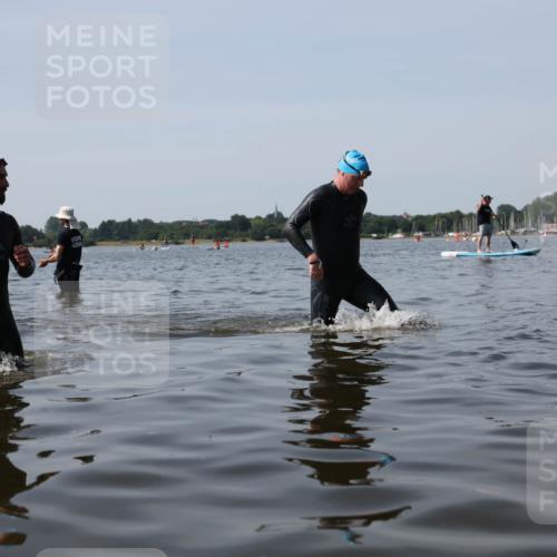 22.06.2025 - Viking Triathlon Michael Strokosch http://msf.ph/oto/8059370 22.06.2025 10:51:56 Schwimmen 169, 542 meine-sportfotos.de