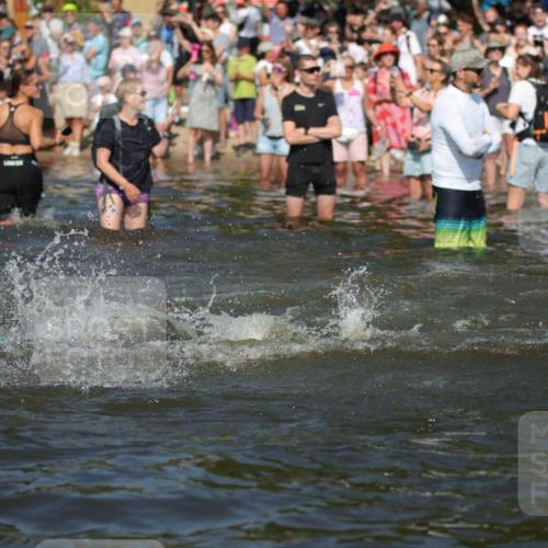 22.06.2025 - Viking Triathlon H.Heesch http://msf.ph/oto/8059373 22.06.2025 10:00:59 Schwimmen 12, 50, 63, 90, 113, 124, 236, 243, 294, 300, 347, 350, 384, 458, 658 meine-sportfotos.de