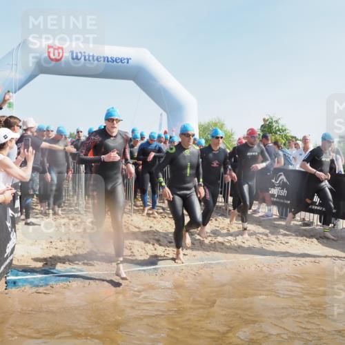 22.06.2025 - Viking Triathlon MichiJ http://msf.ph/oto/8059381 22.06.2025 10:04:26 Schwimmen 115, 146, 195, 209, 239, 253, 335, 375, 377, 408, 419, 447, 457, 506, 629 meine-sportfotos.de