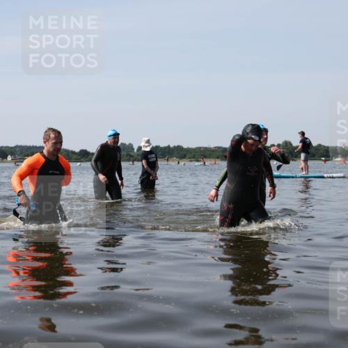 22.06.2025 - Viking Triathlon Michael Strokosch http://msf.ph/oto/8059415 22.06.2025 10:52:14 Schwimmen 116, 136, 481, 490, 542 meine-sportfotos.de