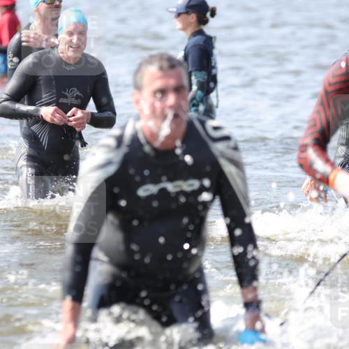 22.06.2025 - Viking Triathlon H.Heesch http://msf.ph/oto/8059423 22.06.2025 10:31:57 Schwimmen 63, 87, 124, 125, 193, 207, 226, 271, 435, 449, 464, 488, 507, 555, 658 meine-sportfotos.de