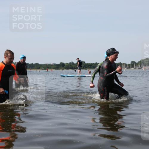 22.06.2025 - Viking Triathlon Michael Strokosch http://msf.ph/oto/8059444 22.06.2025 10:52:15 Schwimmen 116, 136, 481, 490, 542 meine-sportfotos.de