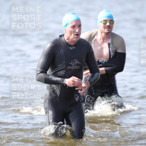 22.06.2025 - Viking Triathlon H.Heesch http://msf.ph/oto/8059456 22.06.2025 10:32:01 Schwimmen 63, 87, 193, 207, 214, 226, 271, 435, 449, 464, 488, 507, 658 meine-sportfotos.de