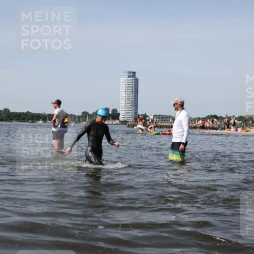 22.06.2025 - Viking Triathlon Michael Strokosch http://msf.ph/oto/8059487 22.06.2025 10:41:48 Schwimmen 58, 142, 194, 220, 221, 625, 629 meine-sportfotos.de