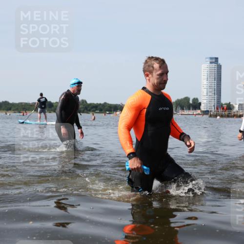 22.06.2025 - Viking Triathlon Michael Strokosch http://msf.ph/oto/8059488 22.06.2025 10:52:18 Schwimmen 116, 136, 481, 490 meine-sportfotos.de