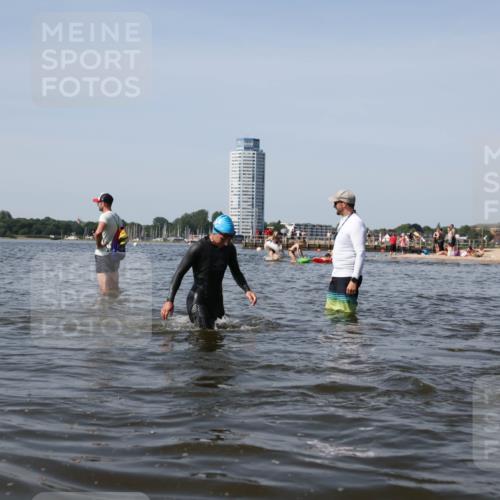 22.06.2025 - Viking Triathlon Michael Strokosch http://msf.ph/oto/8059490 22.06.2025 10:41:48 Schwimmen 58, 142, 194, 220, 221, 625, 629 meine-sportfotos.de