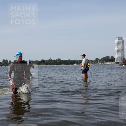 22.06.2025 - Viking Triathlon Michael Strokosch http://msf.ph/oto/8059502 22.06.2025 10:41:52 Schwimmen 58, 142, 159, 199, 221, 625, 629 meine-sportfotos.de