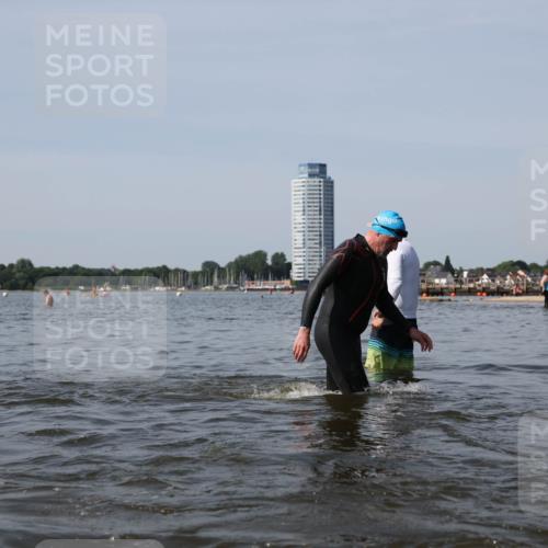 22.06.2025 - Viking Triathlon Michael Strokosch http://msf.ph/oto/8059518 22.06.2025 10:52:21 Schwimmen 116, 136, 481, 490 meine-sportfotos.de