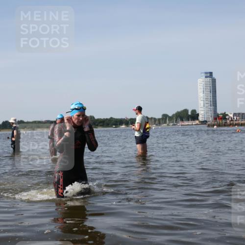 22.06.2025 - Viking Triathlon Michael Strokosch http://msf.ph/oto/8059521 22.06.2025 10:41:53 Schwimmen 58, 142, 159, 199, 221, 625 meine-sportfotos.de
