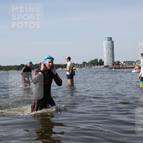22.06.2025 - Viking Triathlon Michael Strokosch http://msf.ph/oto/8059523 22.06.2025 10:41:53 Schwimmen 58, 142, 159, 199, 221, 625 meine-sportfotos.de