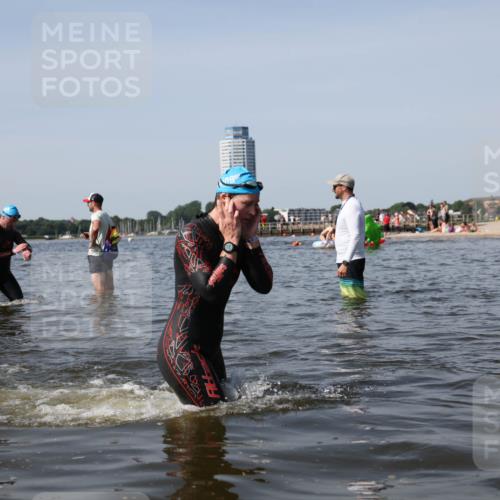 22.06.2025 - Viking Triathlon Michael Strokosch http://msf.ph/oto/8059539 22.06.2025 10:41:54 Schwimmen 58, 142, 159, 199, 221, 625 meine-sportfotos.de