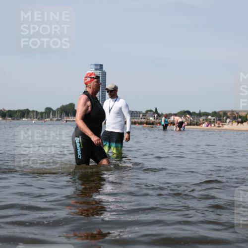22.06.2025 - Viking Triathlon Michael Strokosch http://msf.ph/oto/8059623 22.06.2025 10:53:00 Schwimmen 106, 160, 470, 640, 656 meine-sportfotos.de