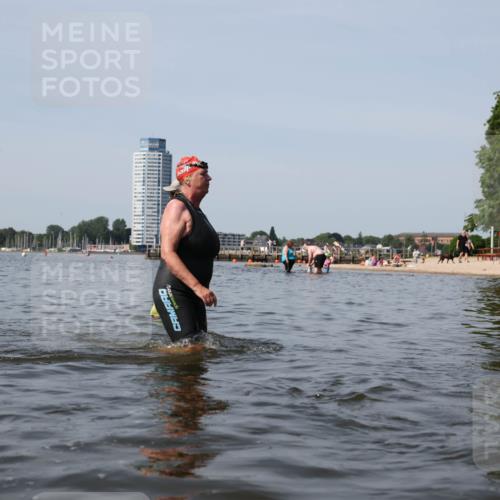 22.06.2025 - Viking Triathlon Michael Strokosch http://msf.ph/oto/8059629 22.06.2025 10:53:00 Schwimmen 106, 160, 470, 640, 656 meine-sportfotos.de