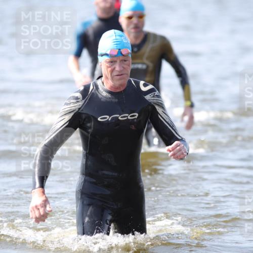 22.06.2025 - Viking Triathlon H.Heesch http://msf.ph/oto/8059636 22.06.2025 10:32:57 Schwimmen 91, 113, 287, 399 meine-sportfotos.de