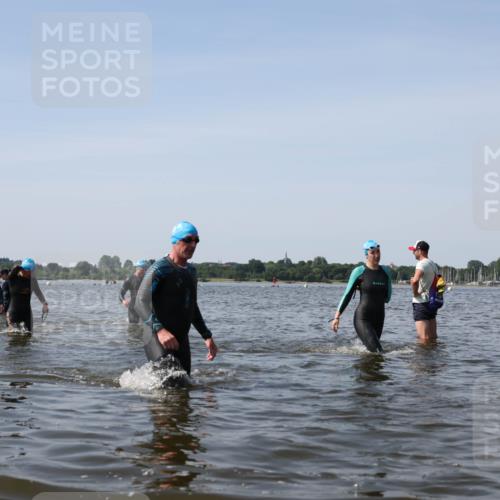 22.06.2025 - Viking Triathlon Michael Strokosch http://msf.ph/oto/8059662 22.06.2025 10:42:11 Schwimmen 16, 78, 159, 281, 290, 326, 460, 465 meine-sportfotos.de