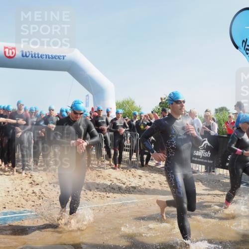 22.06.2025 - Viking Triathlon MichiJ http://msf.ph/oto/8059667 22.06.2025 10:04:42 Schwimmen 55, 85, 86, 238, 245, 281, 312, 316, 327, 428, 482, 514, 515, 550, 662 meine-sportfotos.de