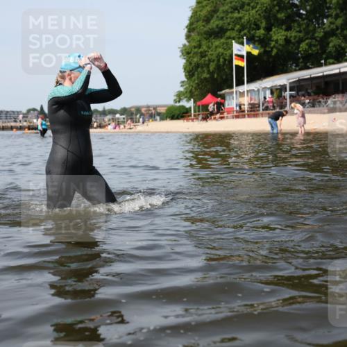 22.06.2025 - Viking Triathlon Michael Strokosch http://msf.ph/oto/8059672 22.06.2025 10:53:06 Schwimmen 160, 165, 319, 470, 640 meine-sportfotos.de