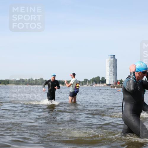 22.06.2025 - Viking Triathlon Michael Strokosch http://msf.ph/oto/8059697 22.06.2025 10:42:14 Schwimmen 16, 78, 281, 290, 326, 460, 465 meine-sportfotos.de