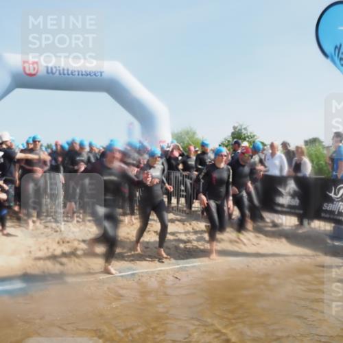 22.06.2025 - Viking Triathlon MichiJ http://msf.ph/oto/8059701 22.06.2025 10:04:56 Schwimmen 29, 70, 72, 197, 248, 254, 295, 362, 394, 411, 416, 423, 509, 527, 620 meine-sportfotos.de
