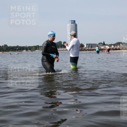 22.06.2025 - Viking Triathlon Michael Strokosch http://msf.ph/oto/8059722 22.06.2025 10:53:14 Schwimmen 165, 201, 319, 470, 640 meine-sportfotos.de