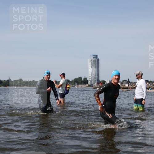 22.06.2025 - Viking Triathlon Michael Strokosch http://msf.ph/oto/8059737 22.06.2025 10:42:19 Schwimmen 16, 65, 78, 192, 281, 290, 318, 326, 460, 465 meine-sportfotos.de