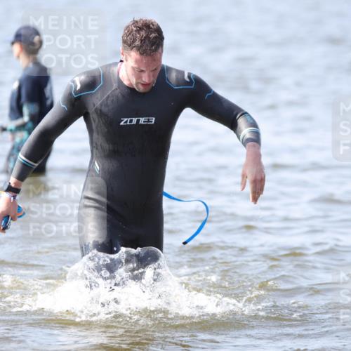 22.06.2025 - Viking Triathlon H.Heesch http://msf.ph/oto/8059740 22.06.2025 10:33:35 Schwimmen 5, 38, 50, 149, 242, 255, 304, 348, 382, 438, 457, 522, 524 meine-sportfotos.de