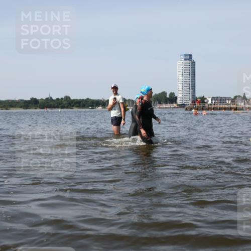 22.06.2025 - Viking Triathlon Michael Strokosch http://msf.ph/oto/8059776 22.06.2025 10:42:23 Schwimmen 16, 65, 192, 281, 290, 318, 326, 427, 460, 465 meine-sportfotos.de