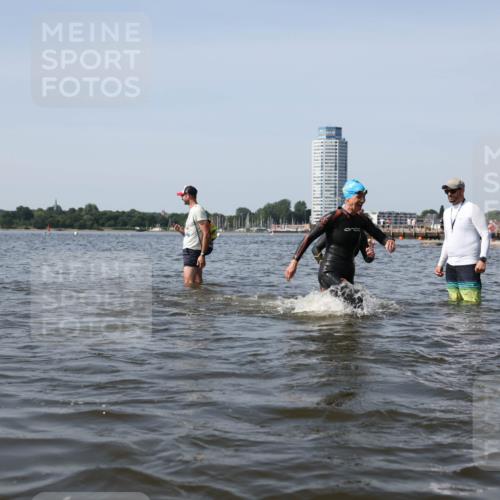 22.06.2025 - Viking Triathlon Michael Strokosch http://msf.ph/oto/8059784 22.06.2025 10:42:24 Schwimmen 16, 55, 65, 192, 281, 290, 318, 326, 427, 460, 465 meine-sportfotos.de