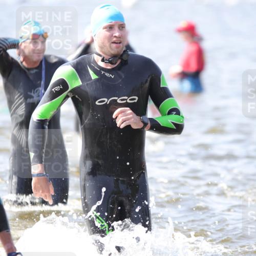 22.06.2025 - Viking Triathlon H.Heesch http://msf.ph/oto/8059794 22.06.2025 10:33:52 Schwimmen 5, 50, 70, 75, 149, 184, 229, 242, 349, 429, 438, 478, 532, 540, 635 meine-sportfotos.de