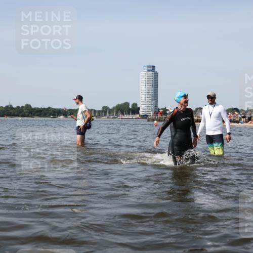 22.06.2025 - Viking Triathlon Michael Strokosch http://msf.ph/oto/8059795 22.06.2025 10:42:25 Schwimmen 16, 55, 65, 192, 281, 290, 318, 326, 427, 460, 465 meine-sportfotos.de