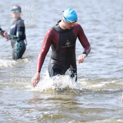 22.06.2025 - Viking Triathlon H.Heesch http://msf.ph/oto/8059827 22.06.2025 10:34:03 Schwimmen 46, 70, 75, 184, 297, 349, 429, 478, 527, 532, 540, 618, 635 meine-sportfotos.de