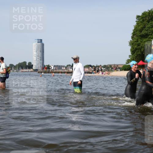 22.06.2025 - Viking Triathlon Michael Strokosch http://msf.ph/oto/8059829 22.06.2025 10:42:26 Schwimmen 16, 55, 65, 192, 281, 290, 318, 326, 427, 460, 465 meine-sportfotos.de