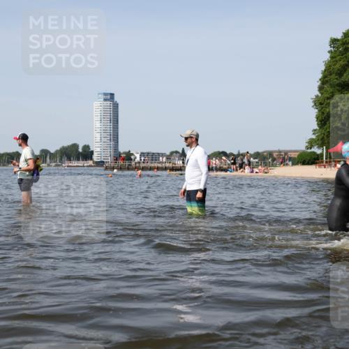 22.06.2025 - Viking Triathlon Michael Strokosch http://msf.ph/oto/8059835 22.06.2025 10:42:27 Schwimmen 16, 55, 65, 192, 281, 318, 326, 427, 460, 465 meine-sportfotos.de