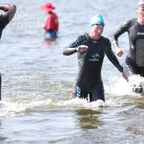 22.06.2025 - Viking Triathlon H.Heesch http://msf.ph/oto/8059844 22.06.2025 10:34:05 Schwimmen 46, 70, 75, 184, 294, 297, 429, 478, 527, 532, 540, 618, 635 meine-sportfotos.de