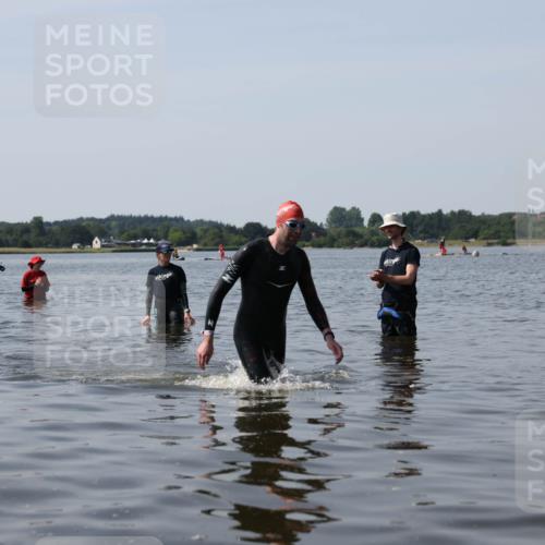 22.06.2025 - Viking Triathlon Michael Strokosch http://msf.ph/oto/8059858 22.06.2025 10:53:46 Schwimmen 634 meine-sportfotos.de