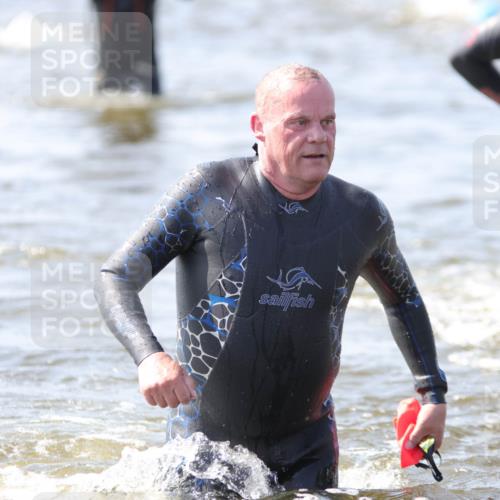 22.06.2025 - Viking Triathlon H.Heesch http://msf.ph/oto/8059873 22.06.2025 10:34:08 Schwimmen 46, 70, 294, 297, 429, 478, 486, 527, 532, 540, 618, 635 meine-sportfotos.de