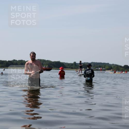 22.06.2025 - Viking Triathlon Michael Strokosch http://msf.ph/oto/8059892 22.06.2025 10:54:42 Schwimmen 305 meine-sportfotos.de