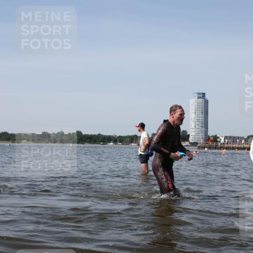 22.06.2025 - Viking Triathlon Michael Strokosch http://msf.ph/oto/8059896 22.06.2025 10:42:31 Schwimmen 16, 55, 65, 171, 192, 318, 326, 427 meine-sportfotos.de